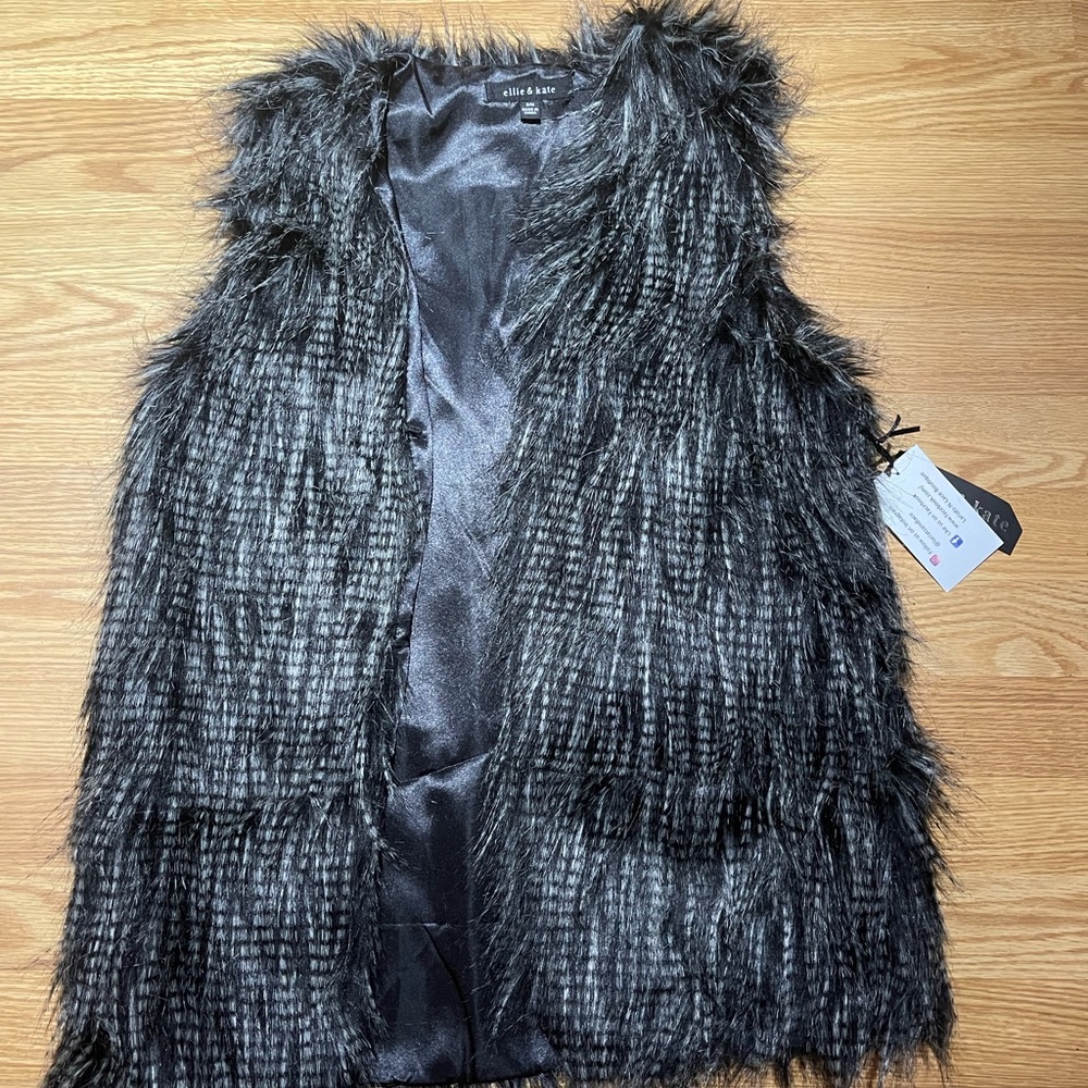 Fur vest